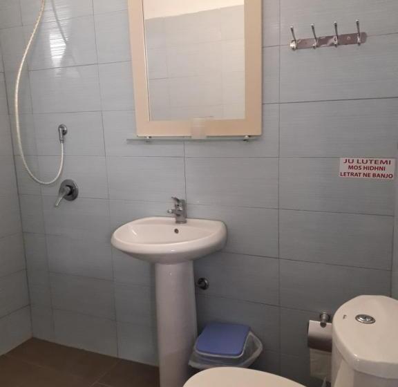 Семейный Номер, Rooms And Apartments Analipsi