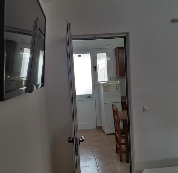 Семейный Номер Вид на Море, Rooms And Apartments Analipsi