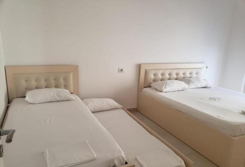 Апартаменты 1 Спальня с Балконом, Rooms And Apartments Analipsi