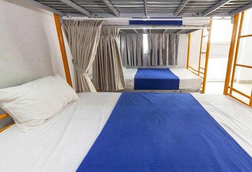 تختخواب در اتاق مشترک, Saigon Gao Hostel