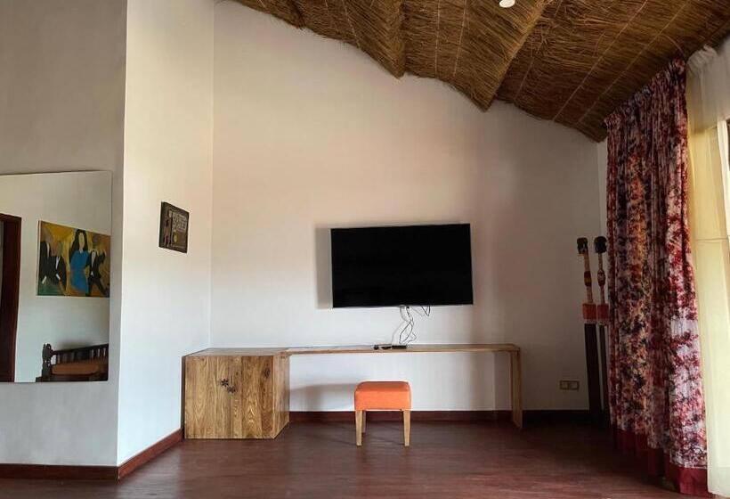 اتاق لوکس با چشم‌انداز دریا, Marcelo Beach Club