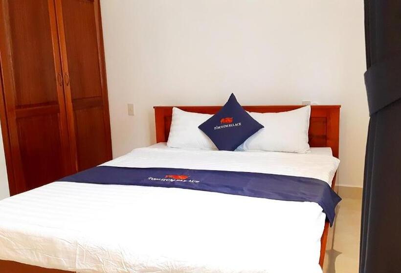 اتاق استاندارد با تخت بزرگ, Tôm Hùm Palace