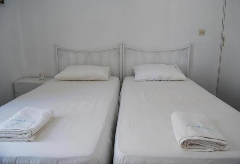 חדר אקונומי, Grandma Vasiliki Rooms To Let