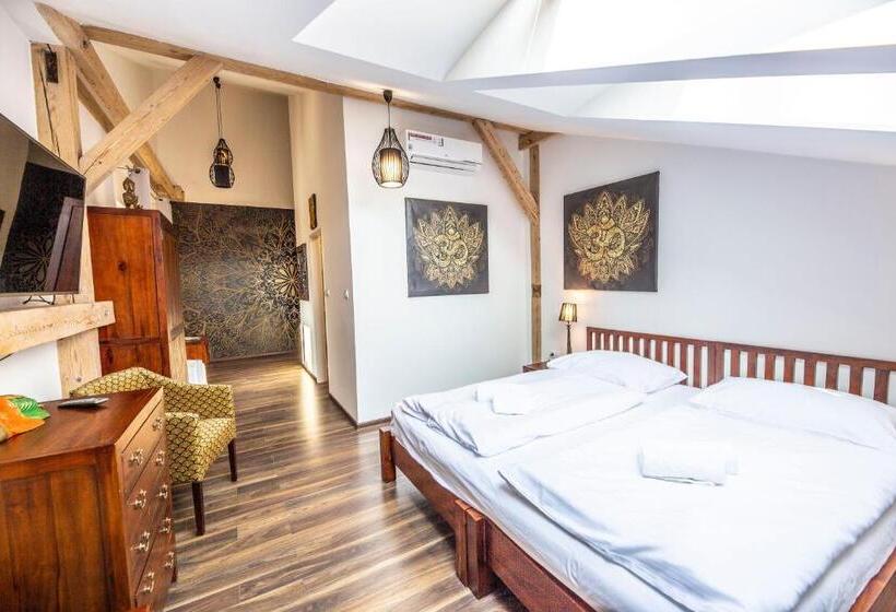 اتاق سوپریور با تخت بزرگ, In Spirit, Hotel V Rožnovském Pivovaru   Pivní Lázně, Wellness & čokoládovna