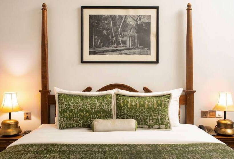 2 Bedroom Family Suite, Mane History Lovers