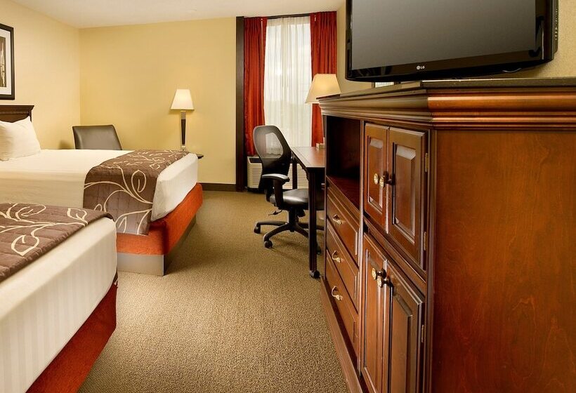 Номер Deluxe, Drury Inn Paducah