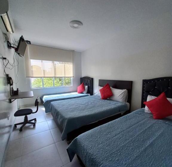 اتاق استاندارد سه نفره, Santa Teresita