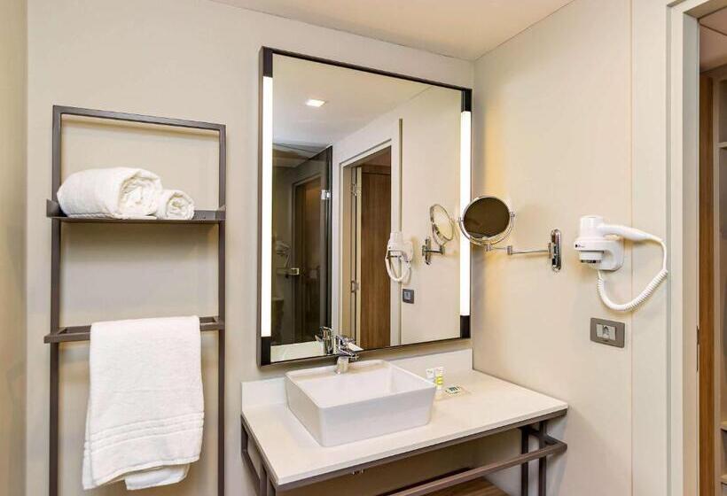 Quarto Superior, Mercure Itajai Navegantes