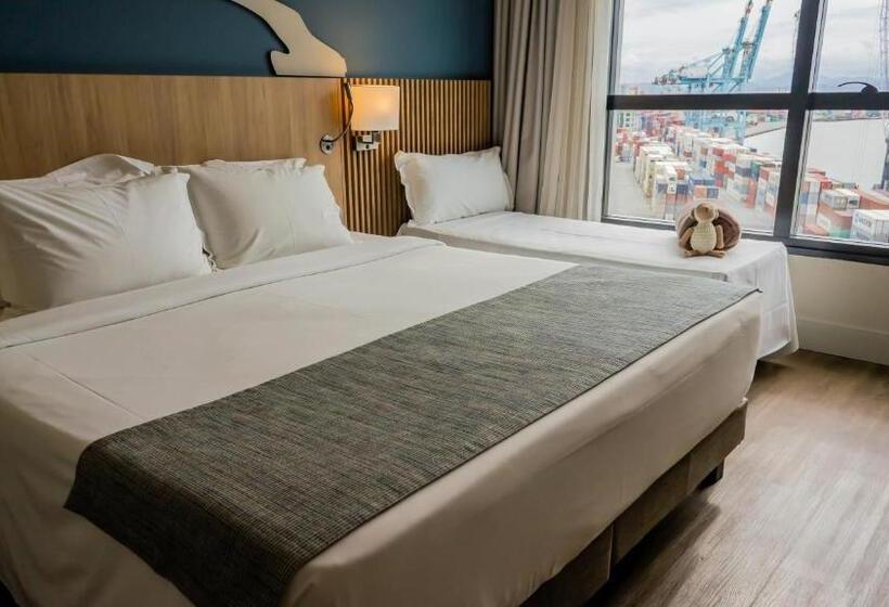 Quarto Superior Vista Rio, Mercure Itajai Navegantes