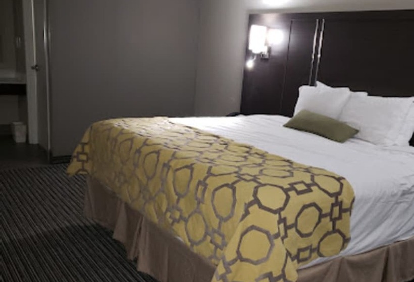 Люкс, Baymont By Wyndham Topeka