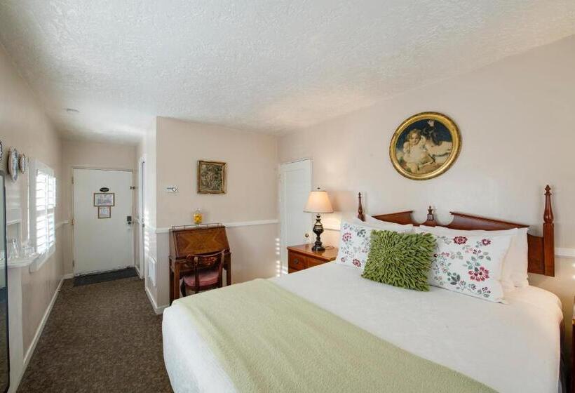 Номер Deluxe, Carmel Green Lantern Inn