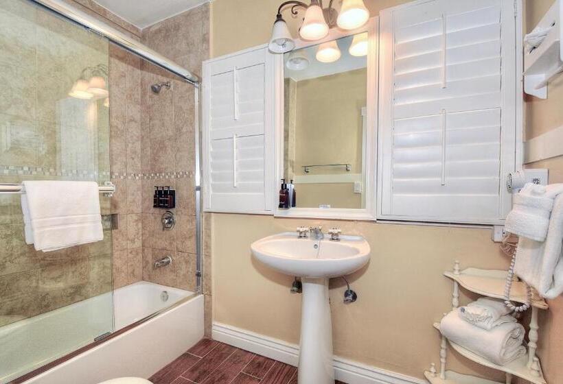 Номер Deluxe, Carmel Green Lantern Inn