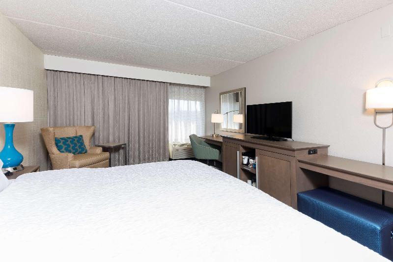 Cameră Standard Pat King Size, Hampton Inn Bloomington