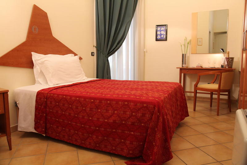 Студио Стандарт Кровать Кинг, Hampton Inn Eden