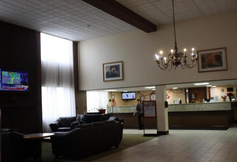 Номер Стандарт, Ramada By Wyndham Lansing Hotel & Conference Center