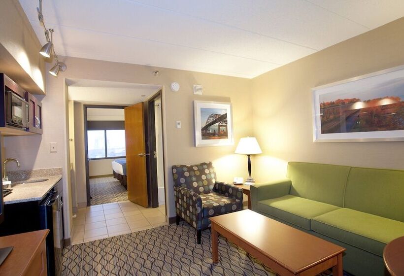 Люкс, Holiday Inn & Suites Duluth Downtown, An Ihg