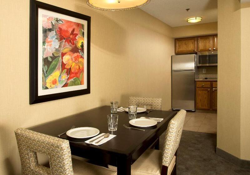 스위트 킹사이즈 침대, Homewood Suites By Hilton Alexandria / Pentagon South