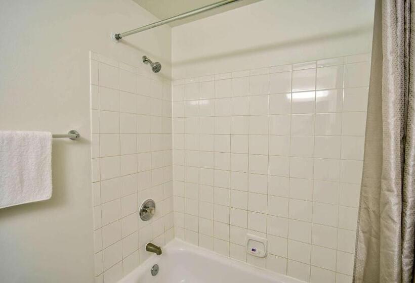 Четырехместный Номер Стандарт, Studio 6phoenix, Az  Deer Valley