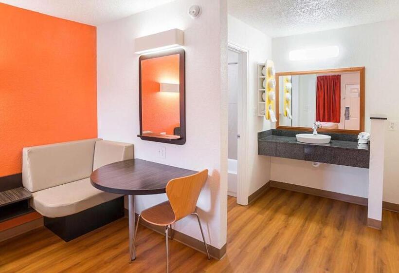 Четырехместный Номер Стандарт, Motel 6 Grand Prairie, Tx   Near Six Flags Drive