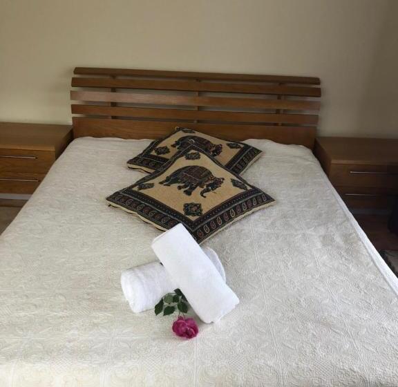 اتاق استاندارد سه نفره, Vila Cristalfrost
