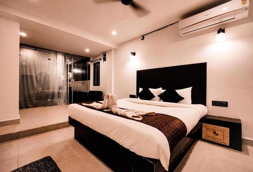 四人标准间, Vaggi S Place