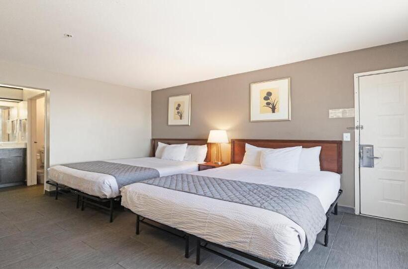 Номер Стандарт, Budget Inn And Suites Stockton Yosemite