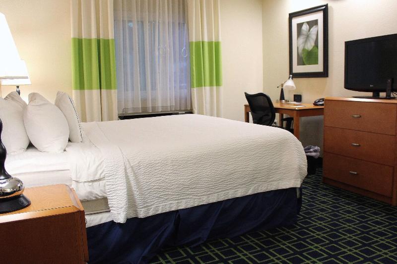 스위트 킹사이즈 침대, Fairfield Inn & Suites By Marriott San Francisco San Carlos