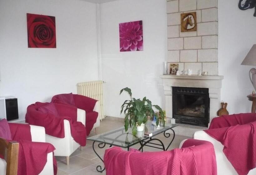 Номер Стандарт Вид на Сад, Chambres D Hôtes Anne Marie