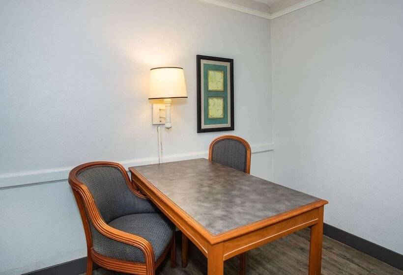 스탠다드 룸 더블 침대 2개, La Quinta Inn By Wyndham Tallahassee North