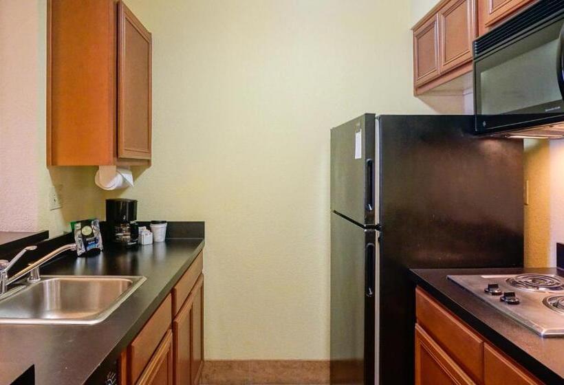 جناح لذوى الاحتياجات الخاصة, Larkspur Landing Extended Stay Suites South San Francisco