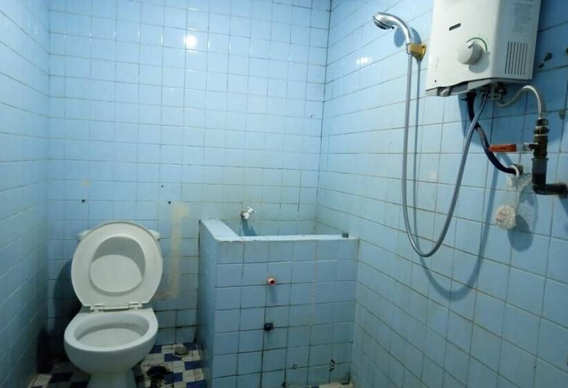 Номер Стандарт, Oyo 2322 Dien Karona