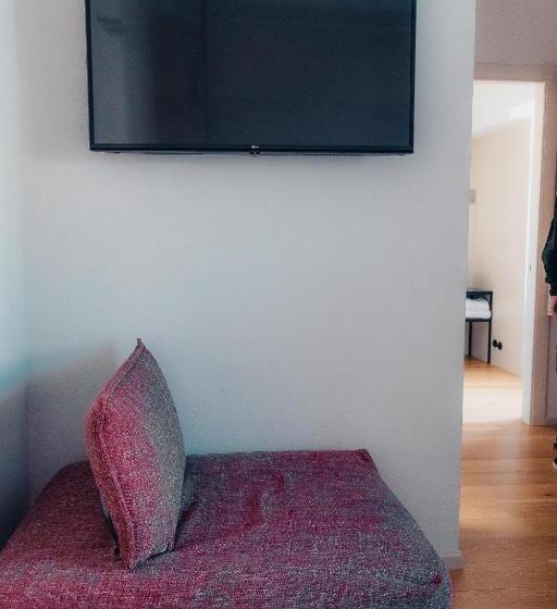 سوییت جونیور, Albergo Centrale