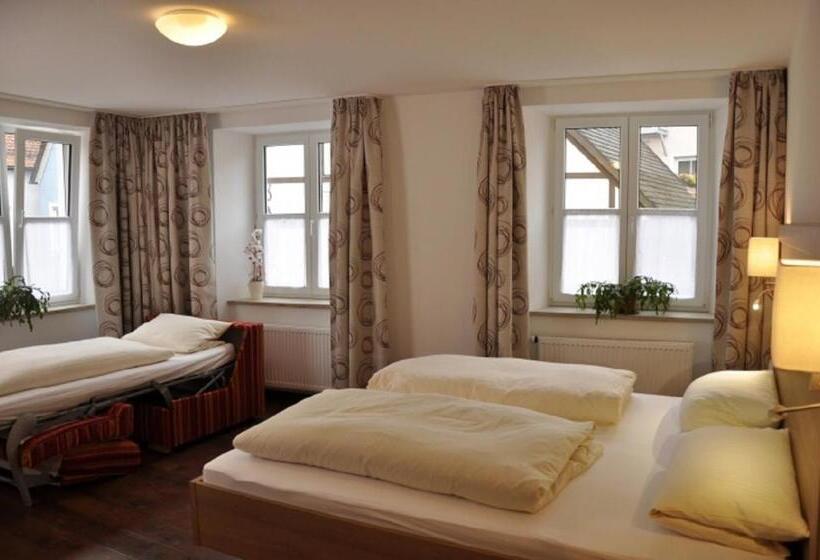 标准三人间, Gasthof Zum Goldenen Lamm