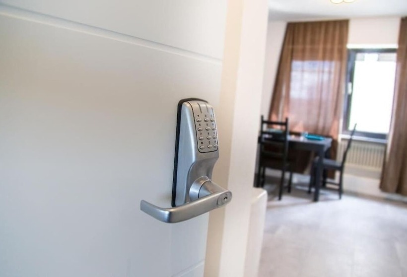 اتاق کلاسیک با تخت دوبل, Area24i7 Europaplatz Apartment