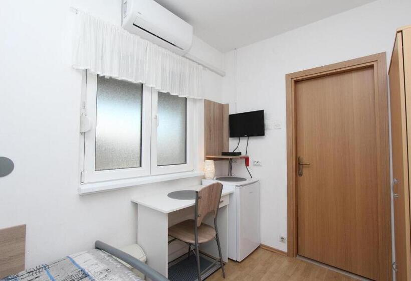 Camera Standard Individuale, Apartments Eva