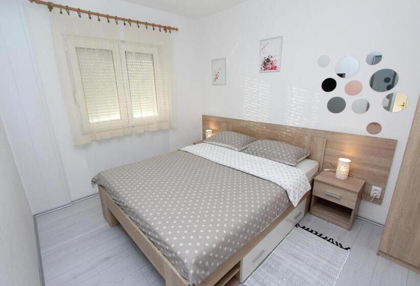 Monolocale Comfort Vista Mare, Apartments Eva