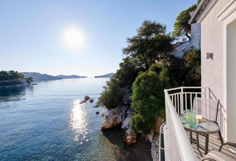 Triple Room Sea View, The Water