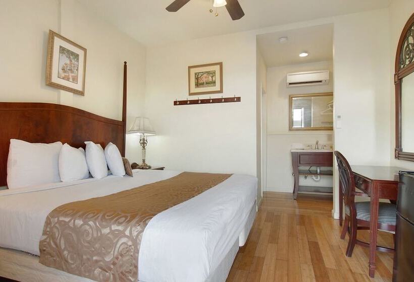 Номер Deluxe, Historic Mardi Gras Inn