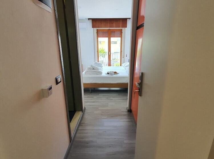 Quarto Estandar Individual, Miga Hotel Grado Centro