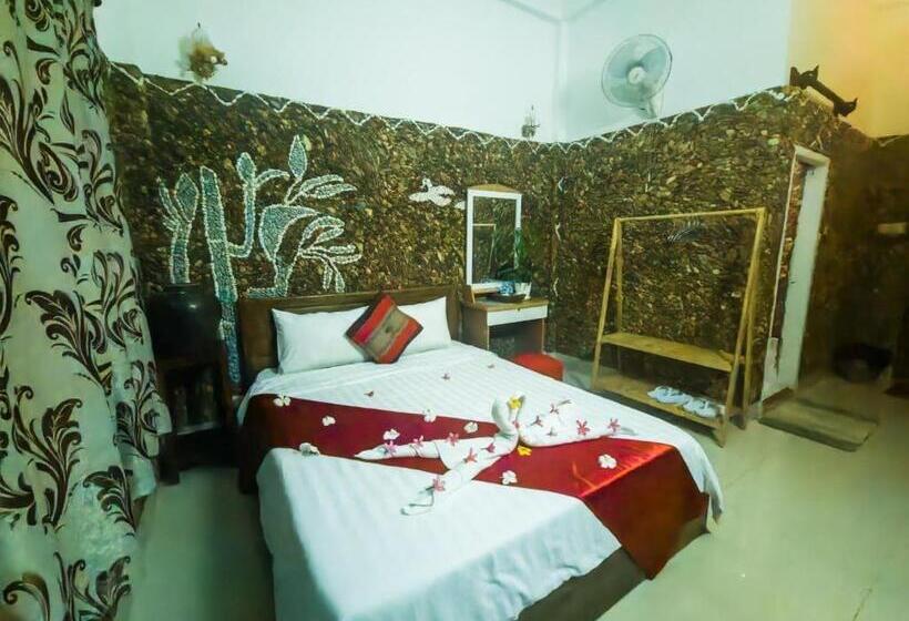 اتاق لوکس با بالکن, Kep Villa Hill Guest House 1