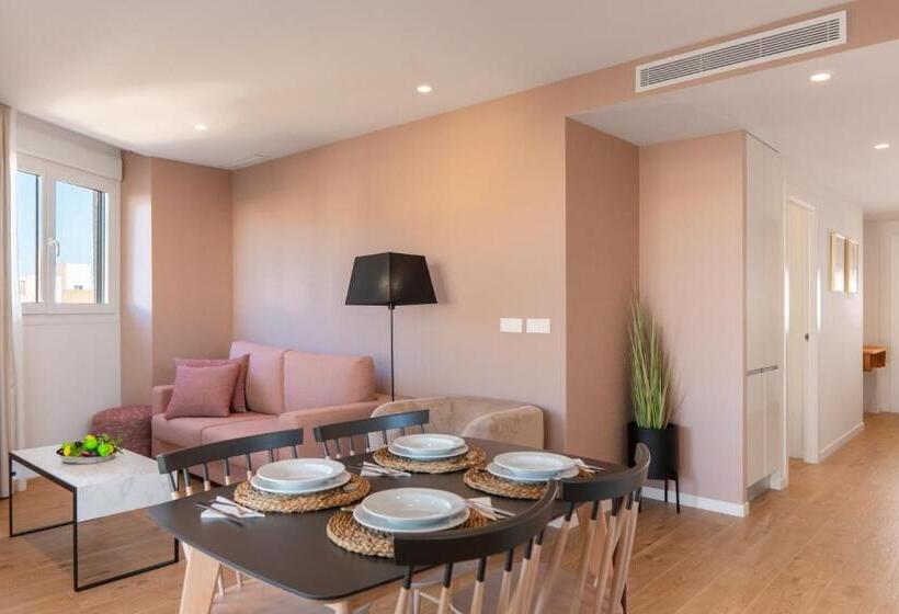 庭の見える１ベッドルームアパートメント, Ahoy Apartments