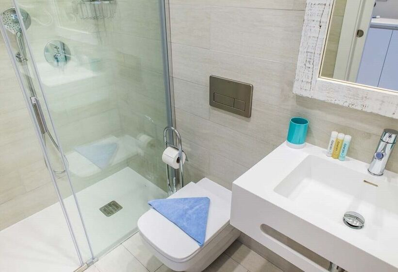 Номер Deluxe, Vacanzy Urban Boutique Adults Only