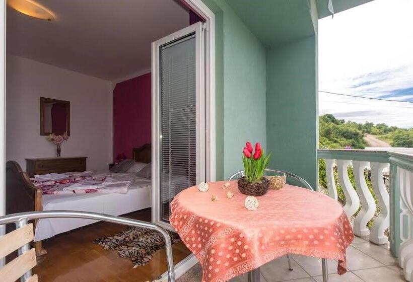 شقة غرفة واحدة مطلة على حمام السباحة, Apartments Bionda