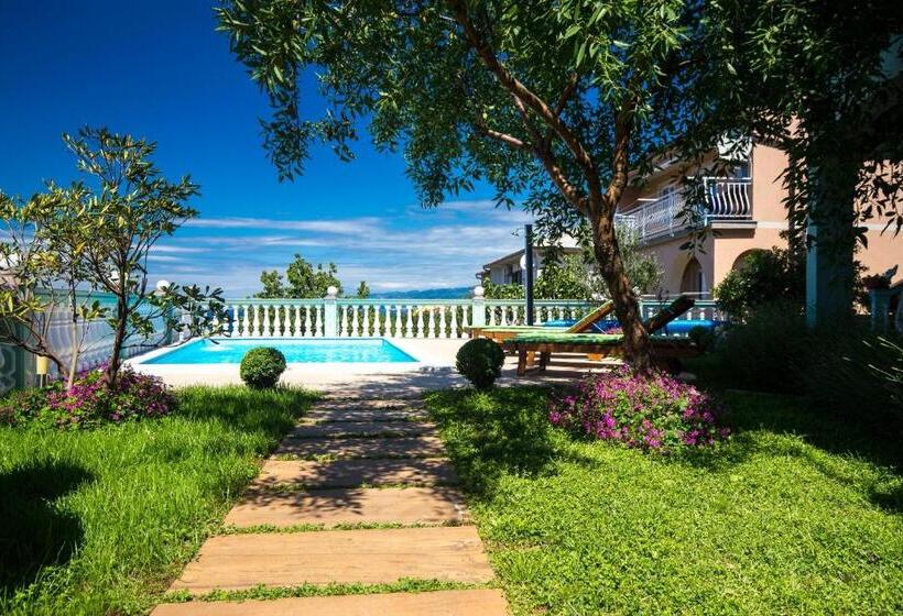 آپارتمان 1 خوابه, Apartments Bionda