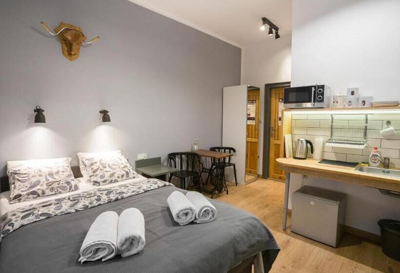 Quarto deluxe, Pokoje Gościnne św. Anny