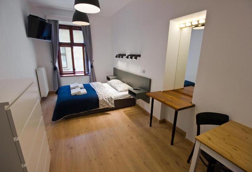 Quarto clássico, Pokoje Gościnne św. Anny