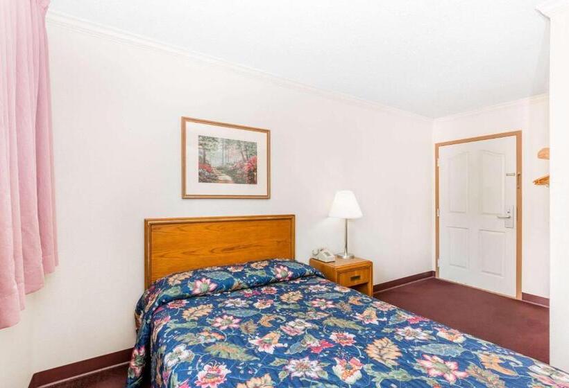 Номер Стандарт, Knights Inn & Suites South Sioux City