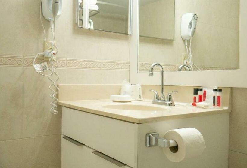 디럭스 룸 도시 전망, Ramada Plaza By Wyndham Marco Polo Beach Resort