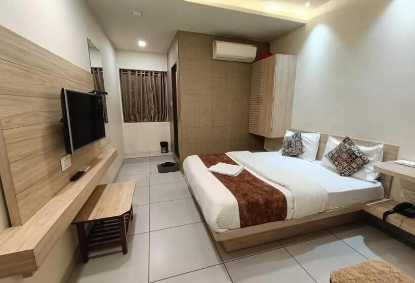 Quarto Estandar, Kinara
