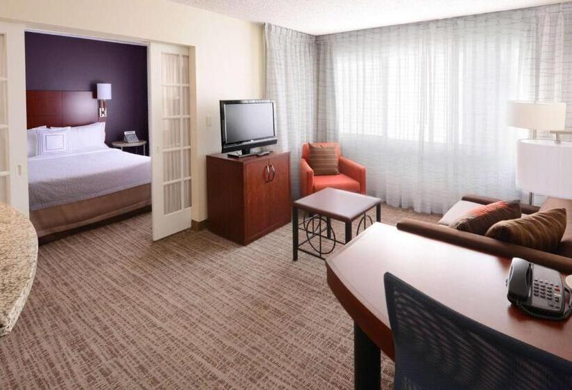 带大床的套房, Sonesta Es Suites Dallas Central Expressway